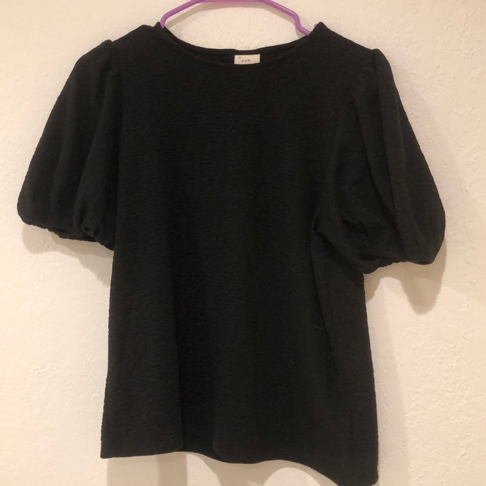XS Black Top Scrunched Sleeve Brand New Never Worn
